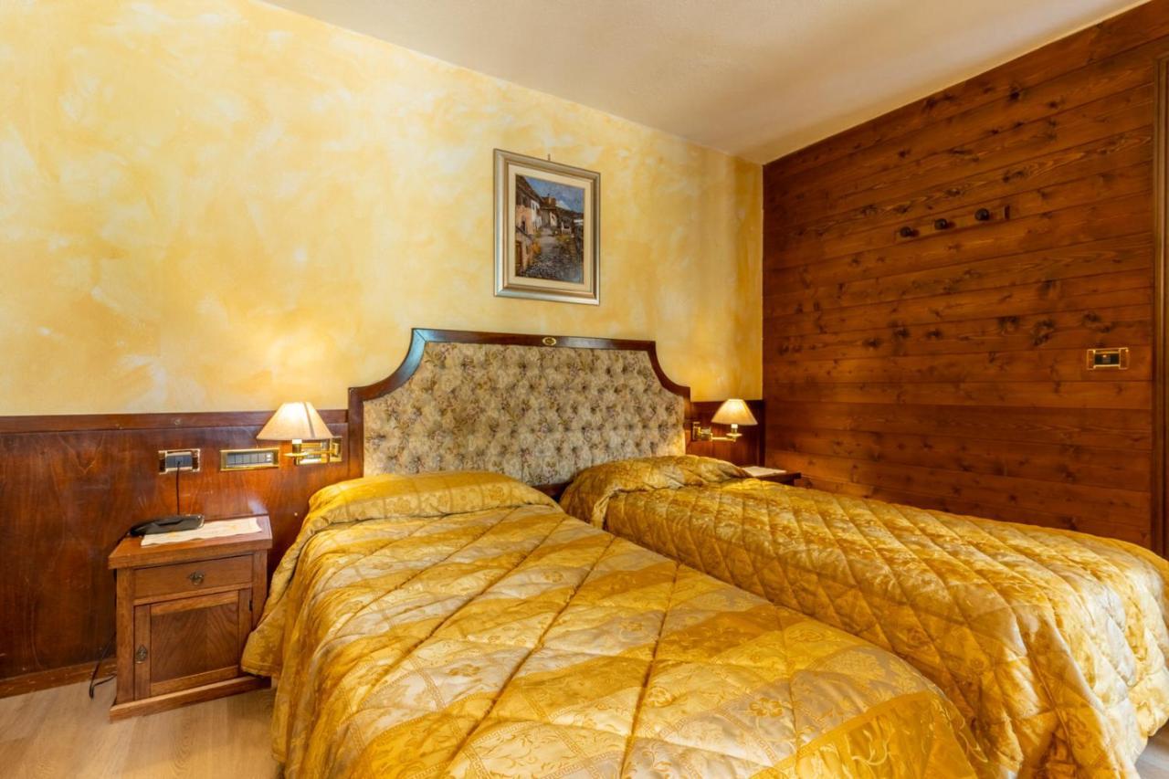 סנט-רמי-אן-בוסס Hotel Des Alpes מראה חיצוני תמונה